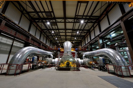 Hochdruck-Turbine im Maschinenhaus