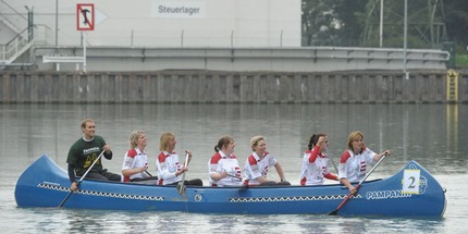 Monika Pack, Heike Mußmann, Bianca Hollaender, Marlis Wittkemper, Isabel Senf und Gitta Günter + Steuermann