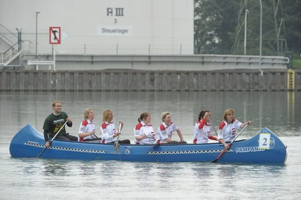Monika Pack, Heike Mußmann, Bianca Hollaender, Marlis Wittkemper, Isabel Senf und Gitta Günter + Steuermann