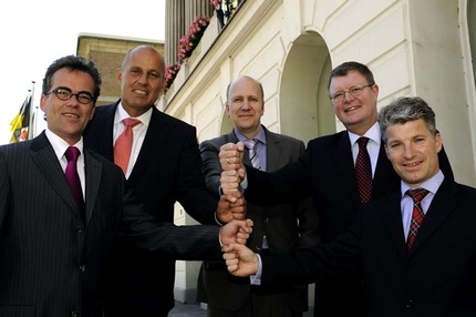 Gregor Kathstede – OB Krefeld, Martin Cirener - Vorstandsvorsitzender Stadtwerke Krefeld, Martin Hector – Geschäftsführer Trianel, Dr. Stefan Dresely - Leiter Chempark UER und Sven Becker – Trianel Sprecher (v.l.n.r.) Bildautor: Currenta